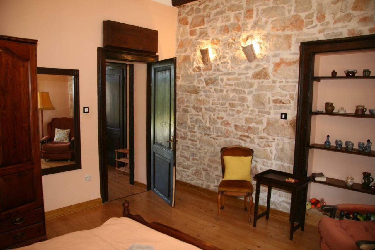 Apartments Sena Pula Exterior photo